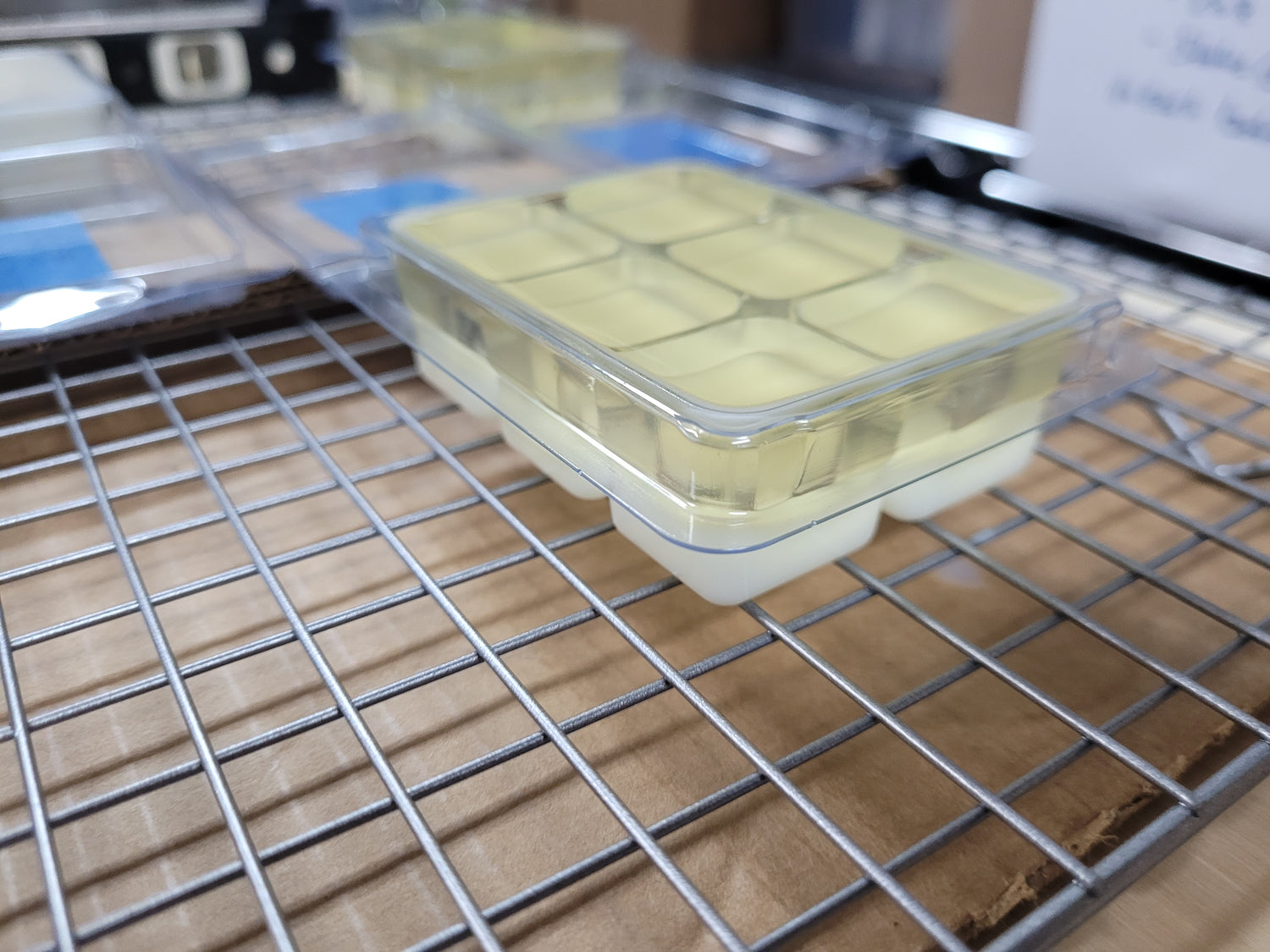 Wax Melt Clamshell